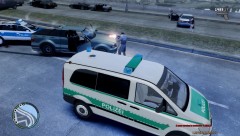 Mercedes Benz Vito Responding To Shots Fired