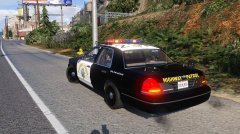 I love this CHP car <3