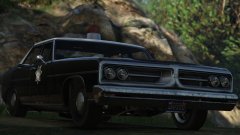 Here we spot a wild Regina Sedan!