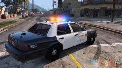 LASD Units create a perimeter in South LS after a local store robbery