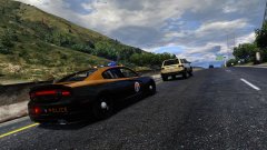 San Andreas State Police Charger pursues a suspect