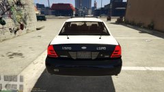 Ford Crown Victoria 2011 (10).jpg