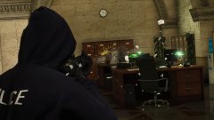 Shooting at the bank robbers!