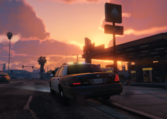 Explorer near Vinewood...