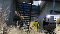 This officer really should look around a little bit more...