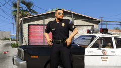 LAPD CRASH officer observing an crime scene, 1980