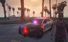 Photobombing  the cops!!