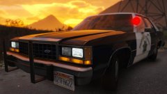 Ford LTD Crown Victoria - California Highway Patrol