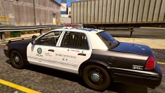 Sniffing the goods at the port