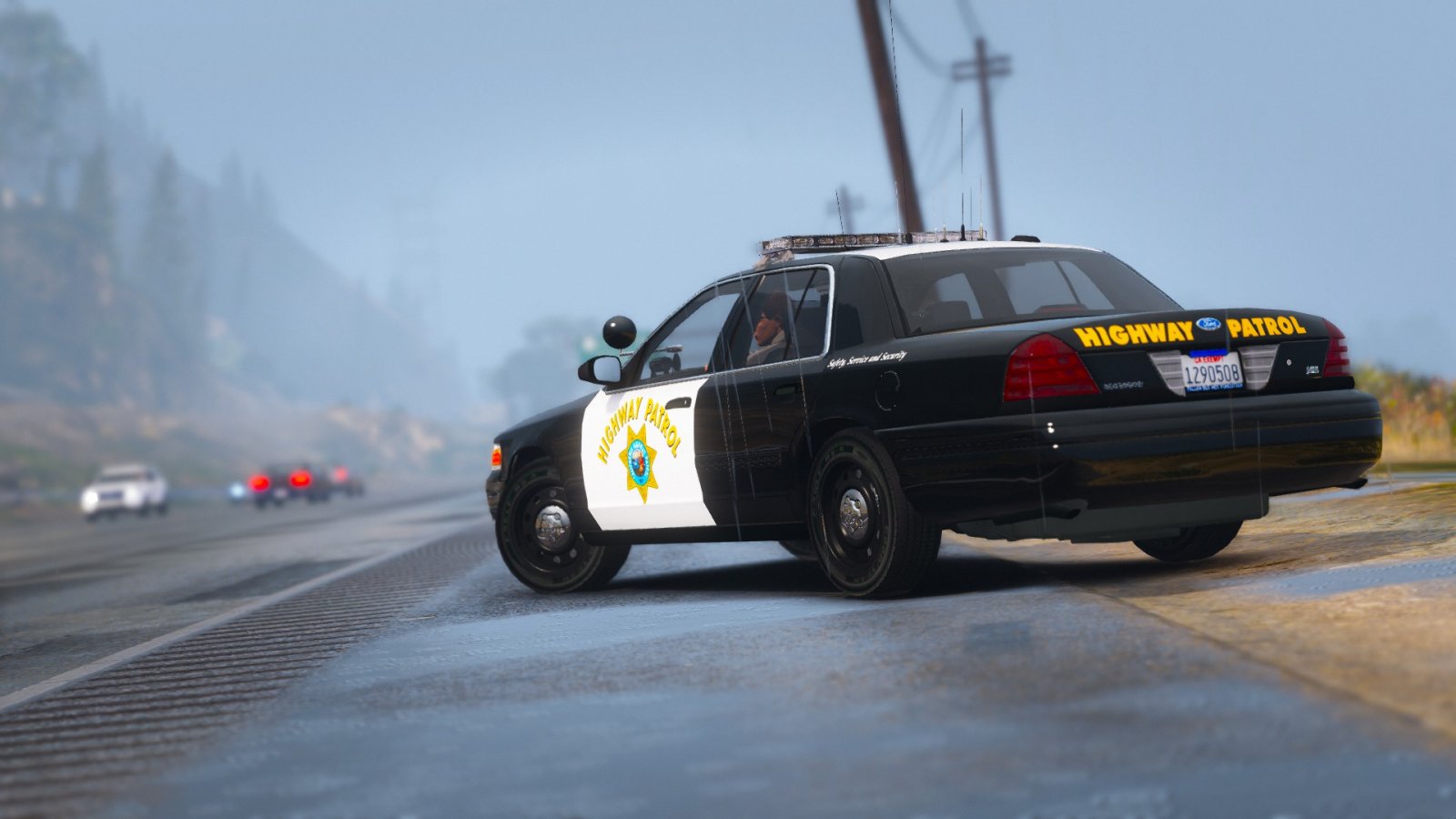 A California Highway Patrol P71 runs radar on Senora Freeway. - GTA V ...