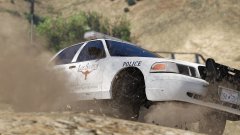 High-speed off-road Grand Senora Desert pursuit