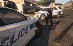 Get in the pic!! 📱