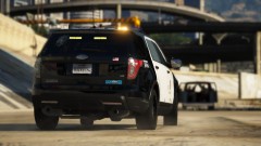 Pursuit of a van with multible heavily armed robbers