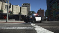 LAPD responding code 3