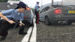 Italian authorities and EUROPOL face off against an armed suspect [4/4]