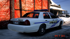 2009 Ford Crown Victoria -- Rear.png