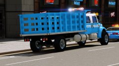 1998 International 4900 - NYPD Barricades truck pic4.jpg