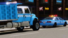 1998 International 4900 - NYPD Barricades truck pic3.jpg