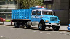 1998 International 4900 - NYPD Barricades truck pic1.jpg