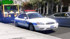 2000 Ford Taurus NYC Sanitation Police pic3.jpg