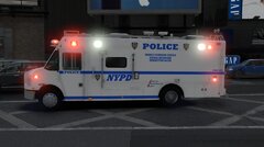 2004 NYPD Mobile Command Post - Freightliner MT55