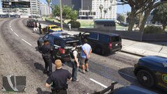 LSPD on scene of a taxi fare dispute turned violent