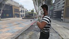 LAPD and armed robbers engage in a firefight in front of a mime [2/4]